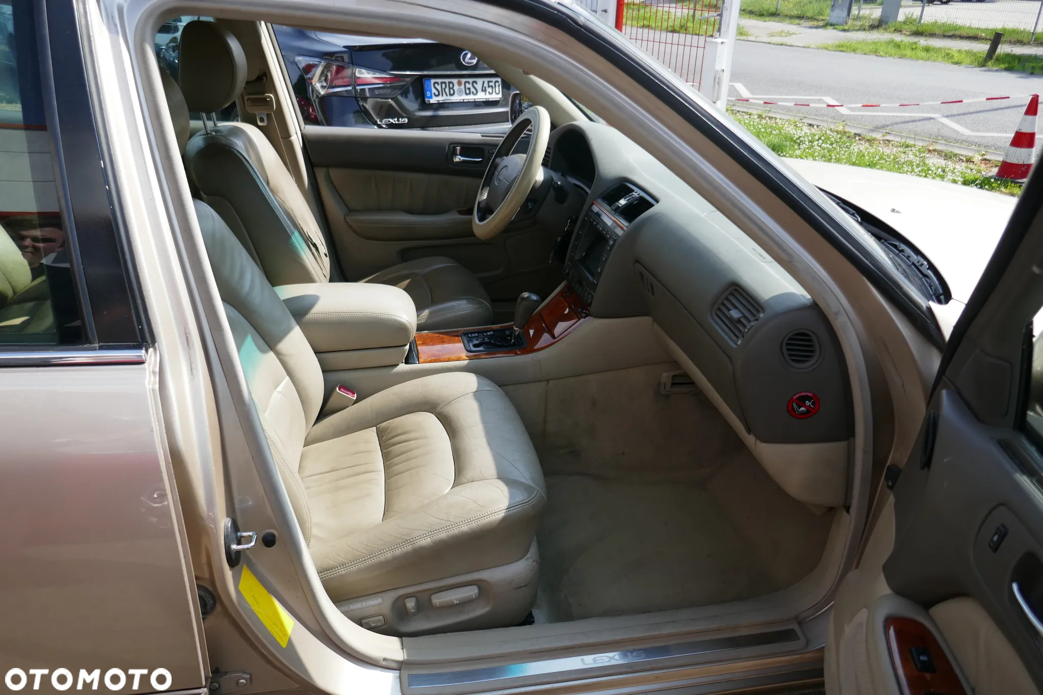 Lexus LS 400 - 13