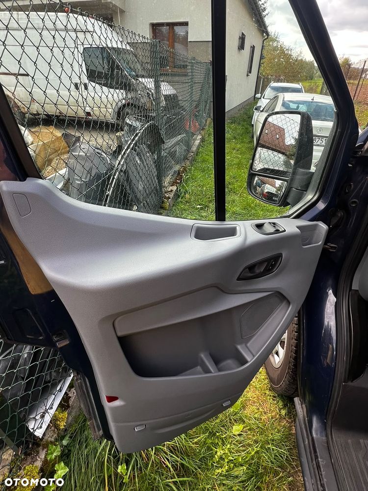 Ford Transit - 28