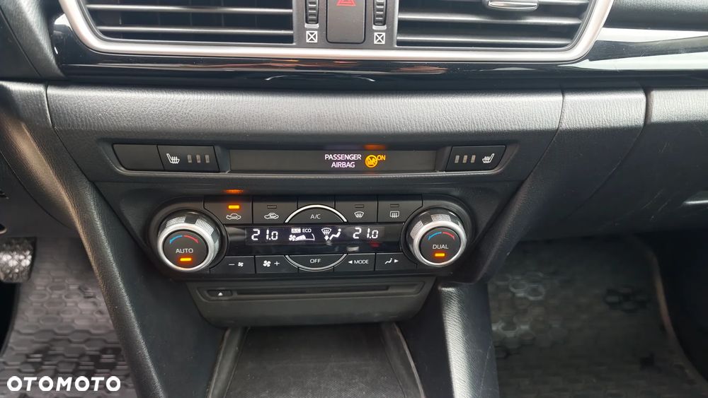 Mazda 3 2.0 Skyenergy i-Eloop - 14