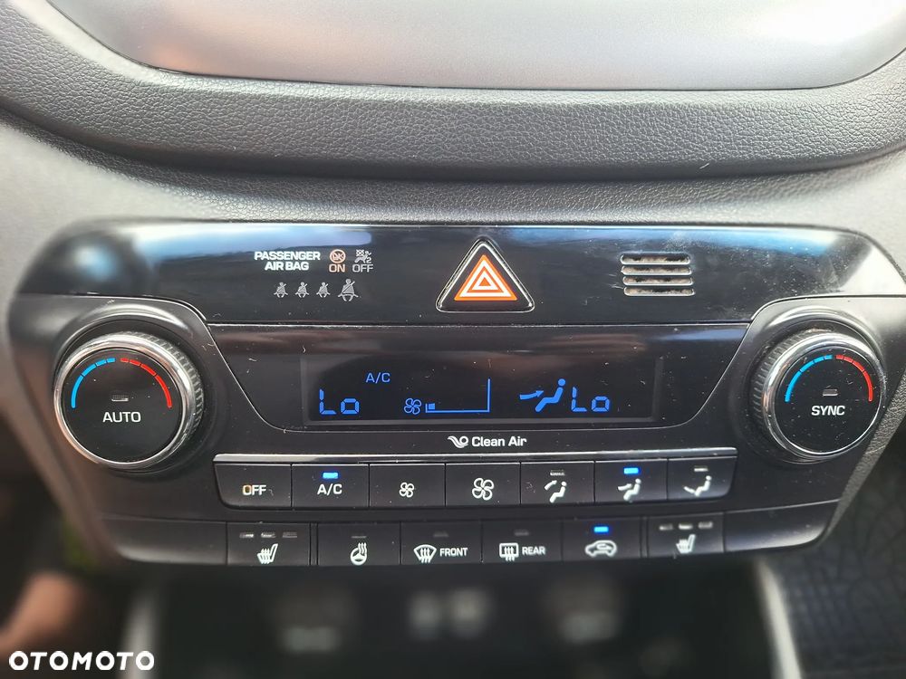 Hyundai Tucson blue 1.6 GDi 2WD Navi - 25