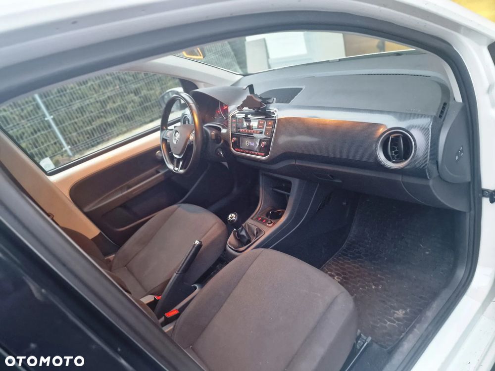 Volkswagen up! - 14