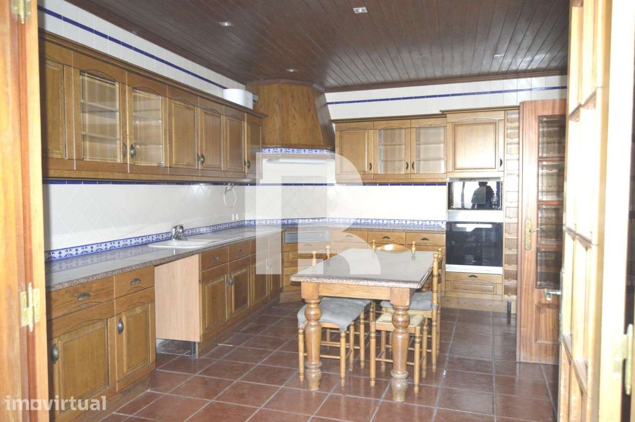 Moradia Geminada T4 com Terraço e Garagem em Salvaterra de Magos - Grande imagem: 3/31