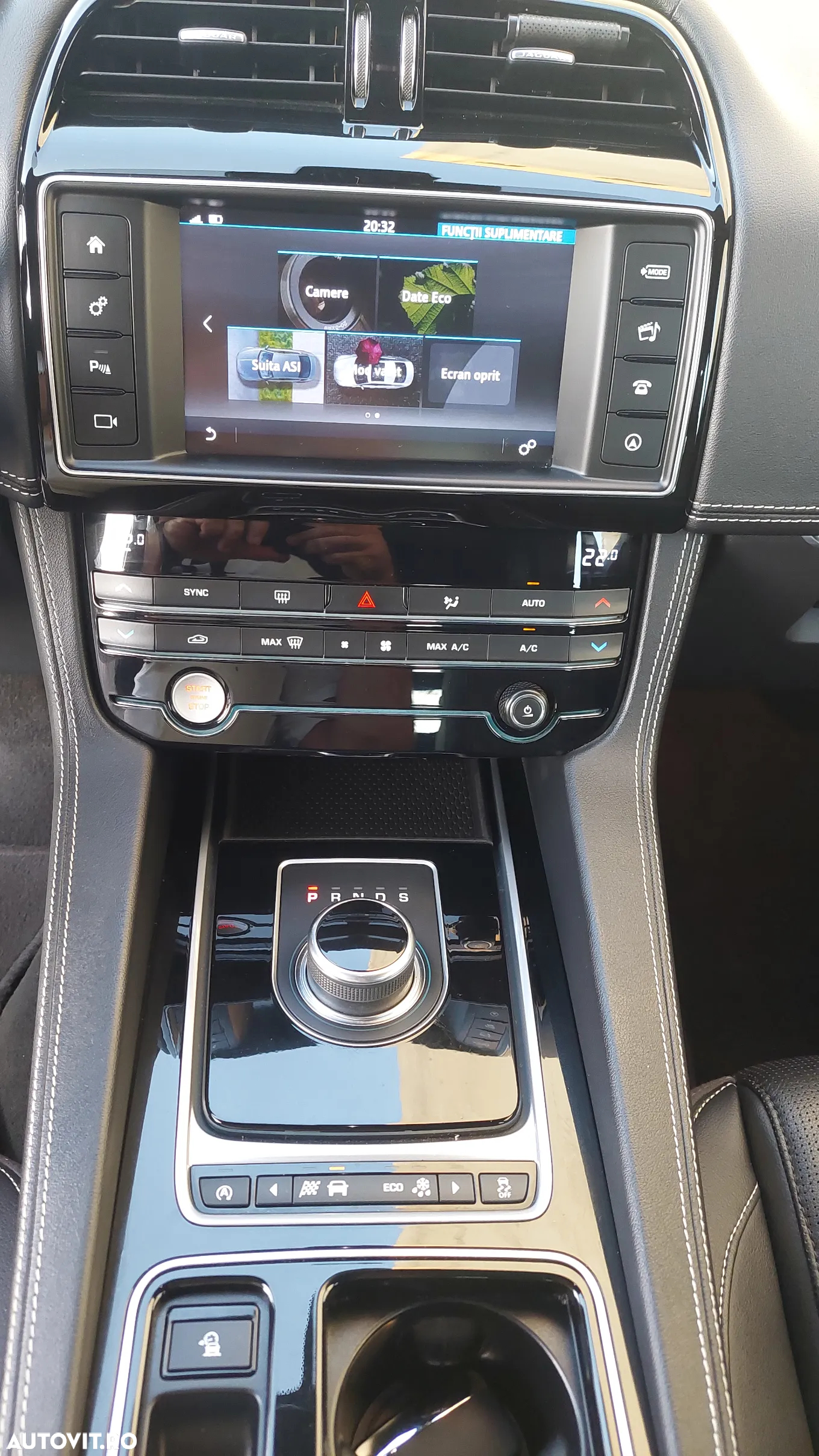 Jaguar F-Pace 20d Aut. R-Sport - 16