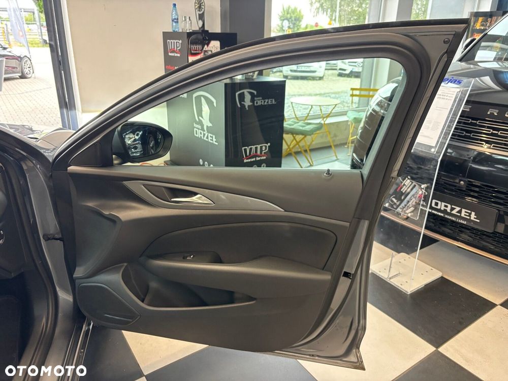 Opel Insignia - 31