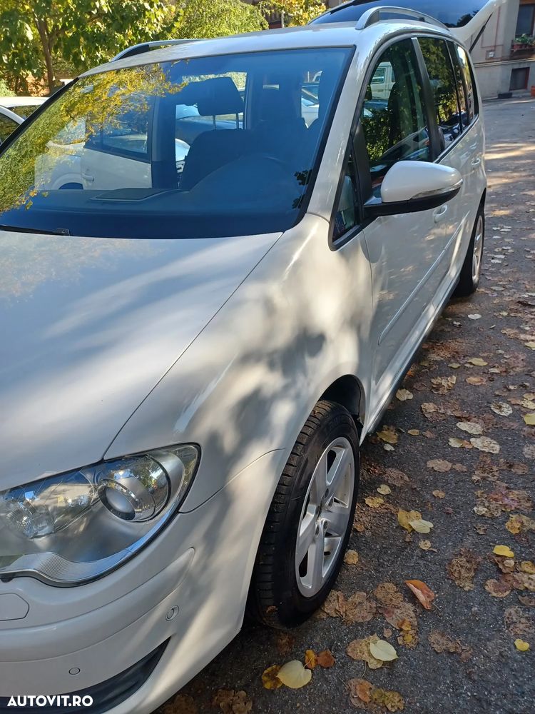 Volkswagen Touran - 3