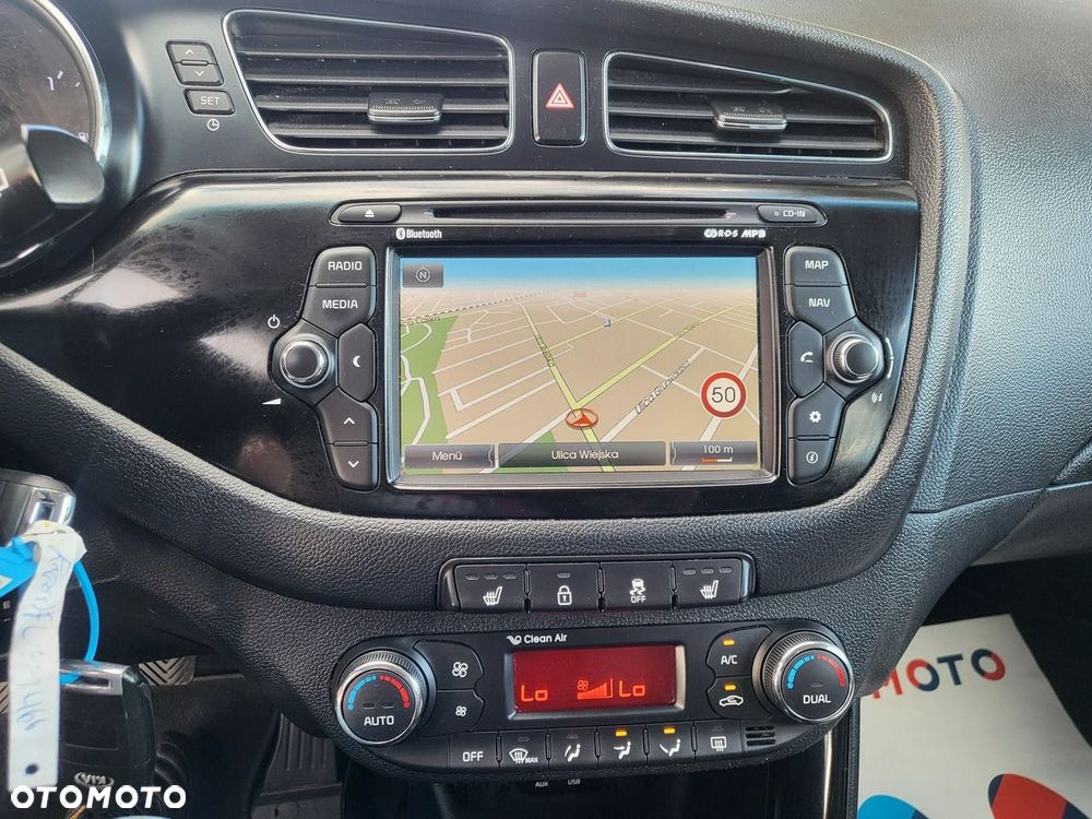 Kia Ceed - 28