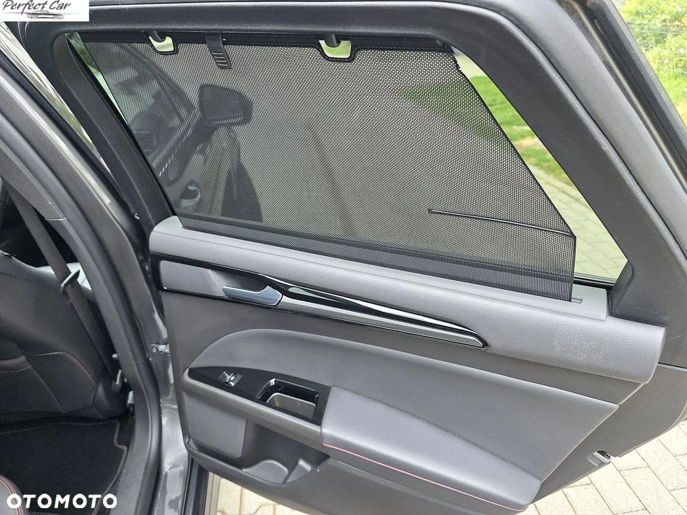 Ford Mondeo SW 2.0 Hybrid ST-Line X - 27
