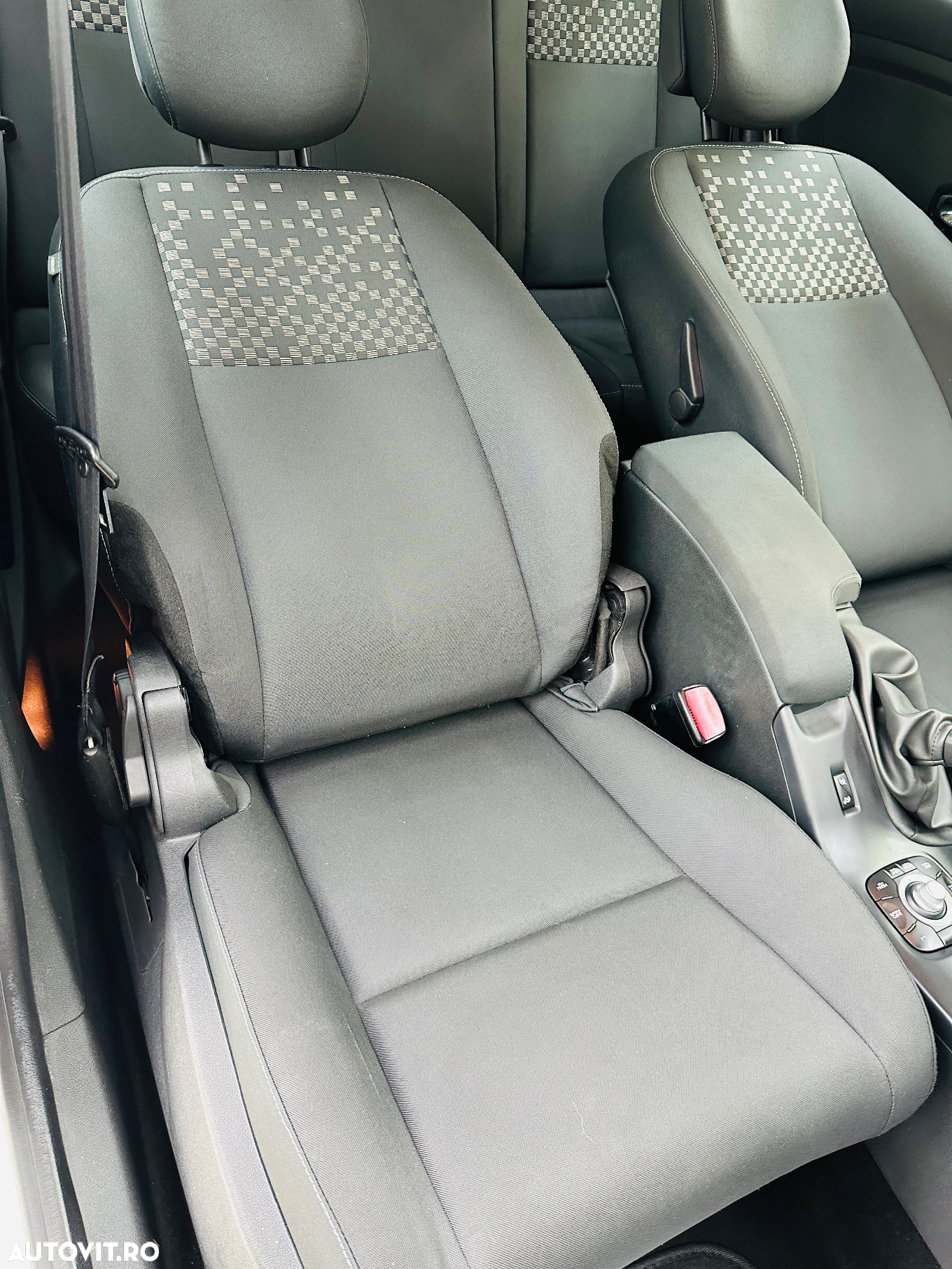 Renault Megane - 24