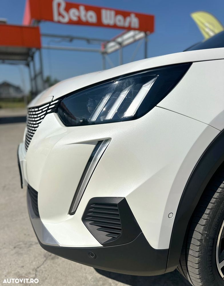 Peugeot 2008 e-2008 GT - 29