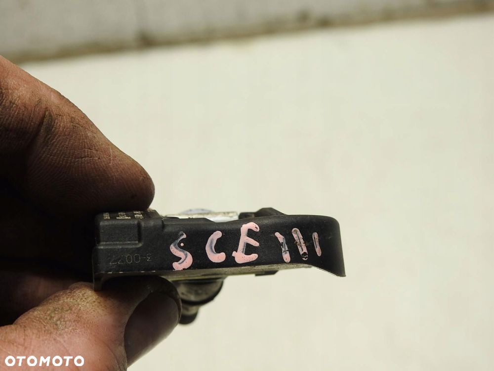 CZUJNIK CIŚNIENIA OPON RENAULT SCENIC III 407003743R - 2