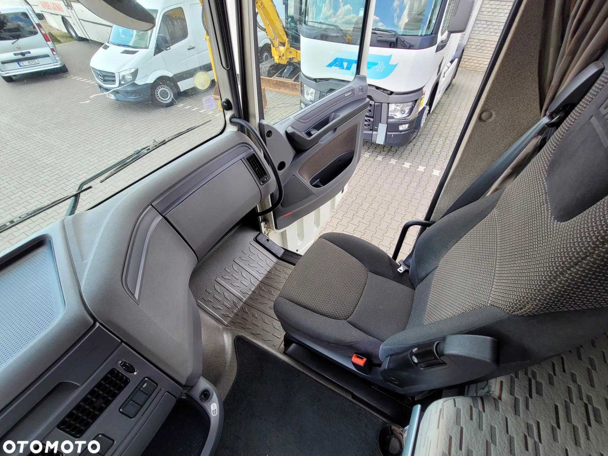 DAF XF510 SPACE CAB / SPROWADZONY Z FRANCJI/ MANUAL / RETARDER / EURO 6 - 23