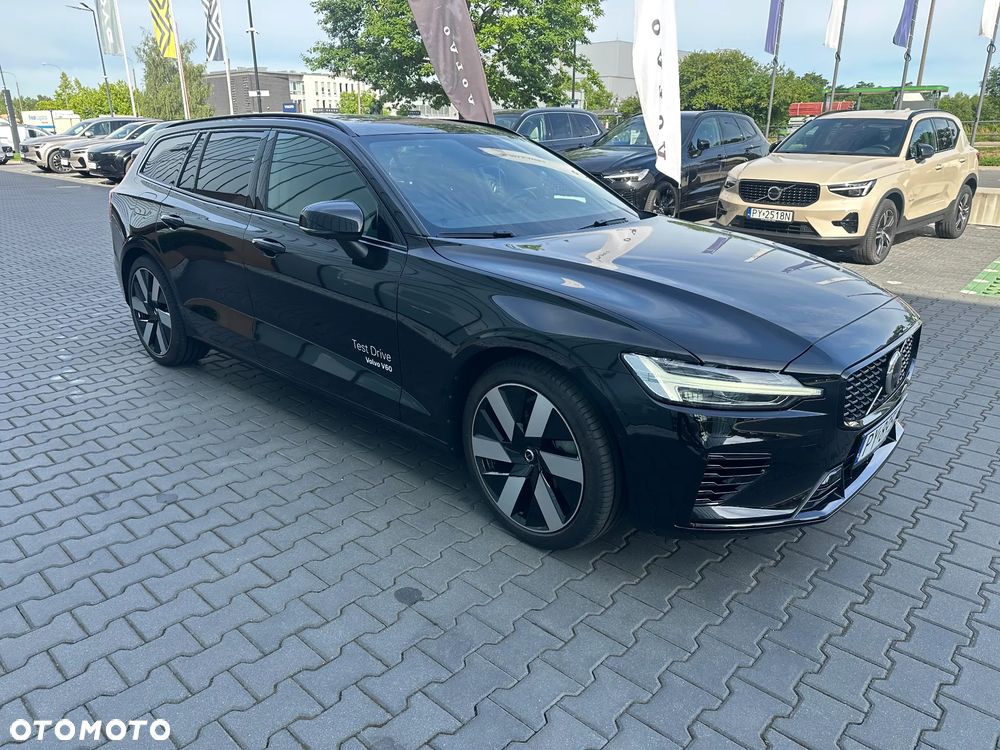 Volvo V60 T8 AWD Plug-In Hybrid Ultra Dark - 7