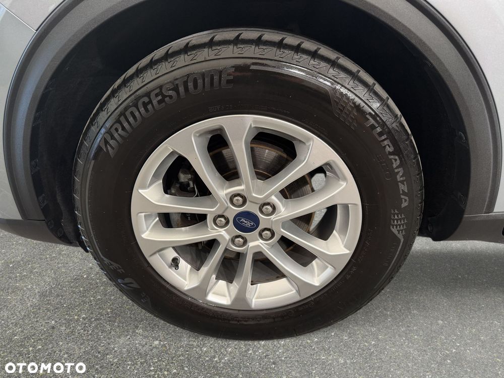 Ford Kuga - 11