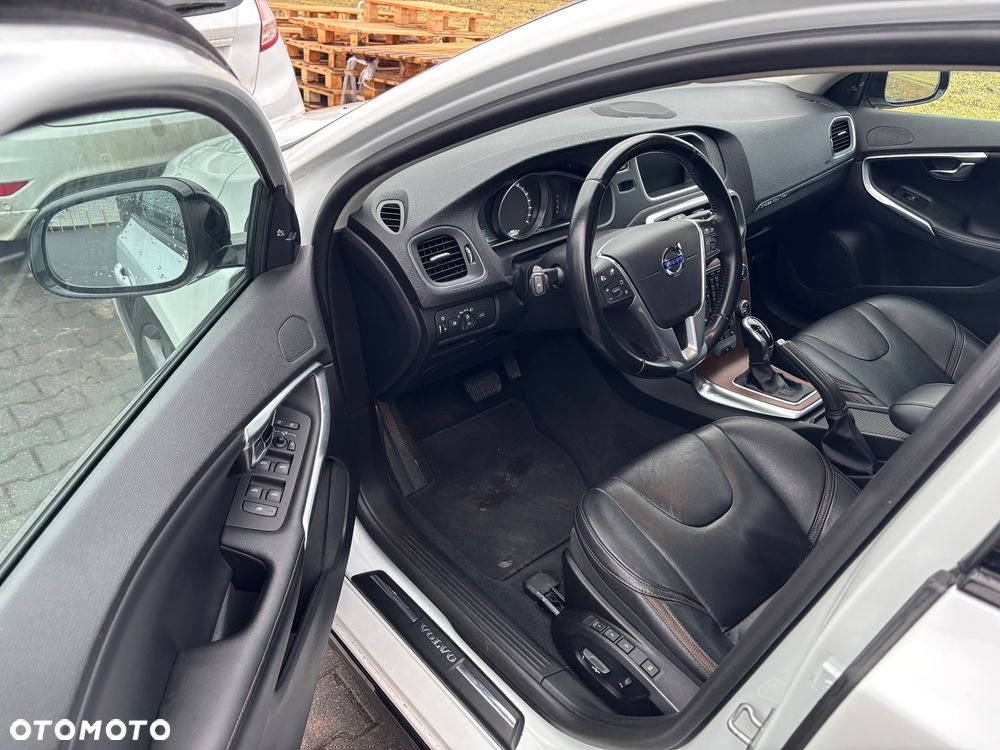 Volvo V40 Cross Country - 21