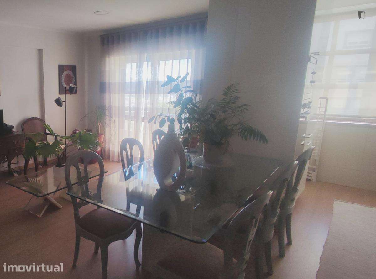 Apartamento com 1 quartos - localizado em Almada Lisbon - Grande imagem: 2/13