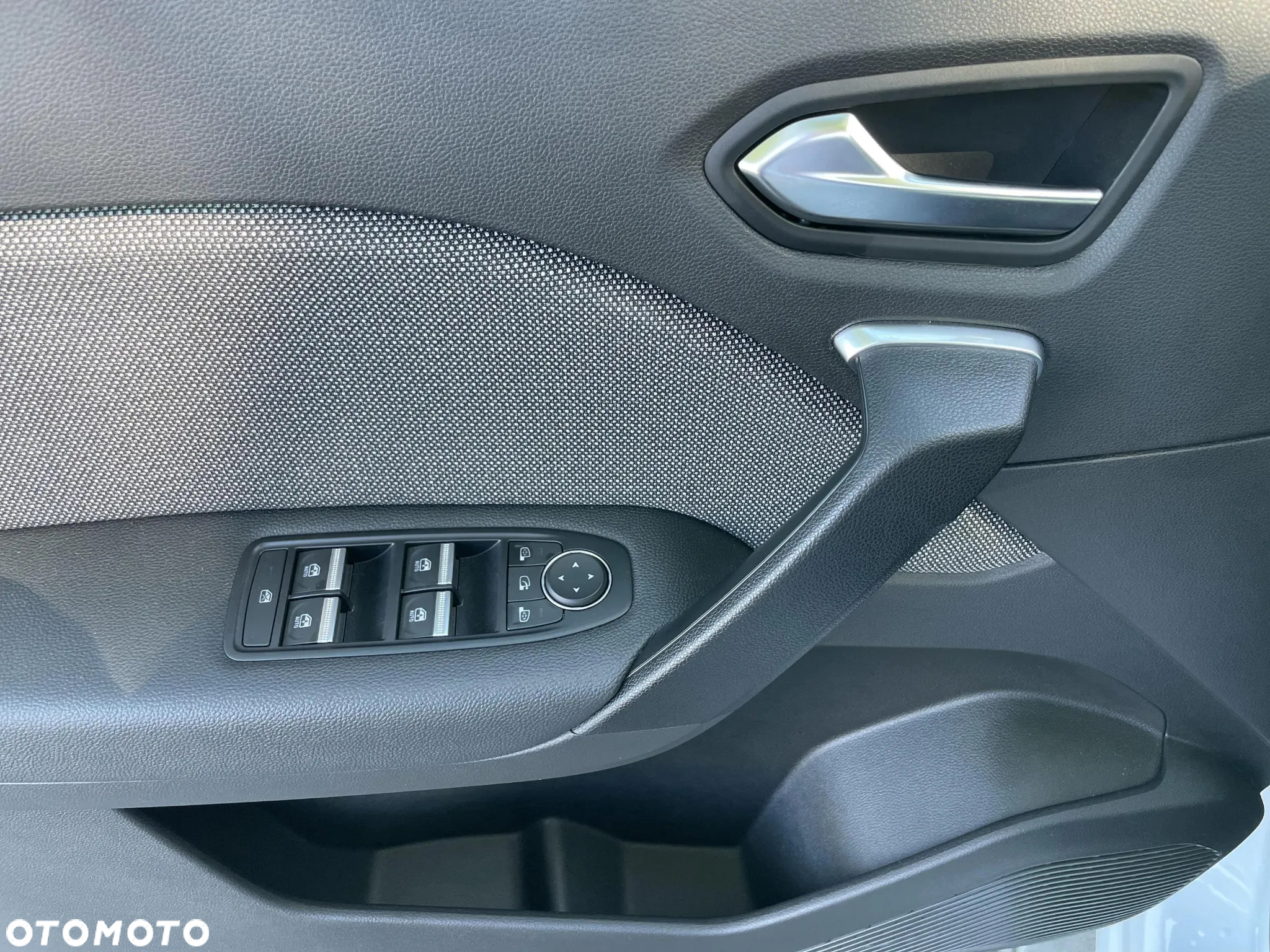 Renault Captur 1.0 TCe Techno - 10