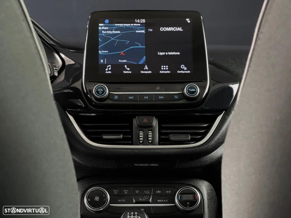 Ford Fiesta - 10