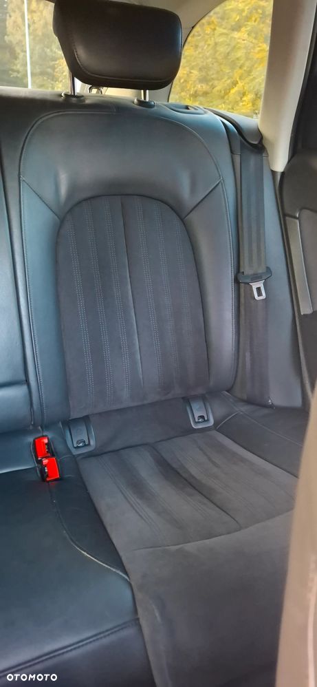 Audi A6 Avant 2.0 TDI ultra S tronic - 22