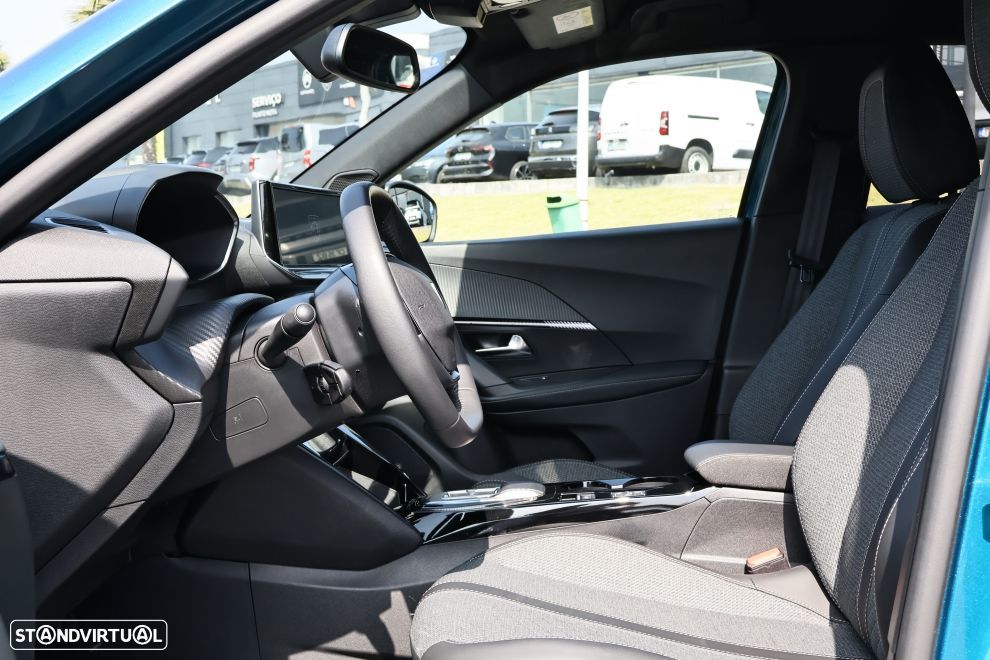 Peugeot e-2008 54 kWh Allure - 15