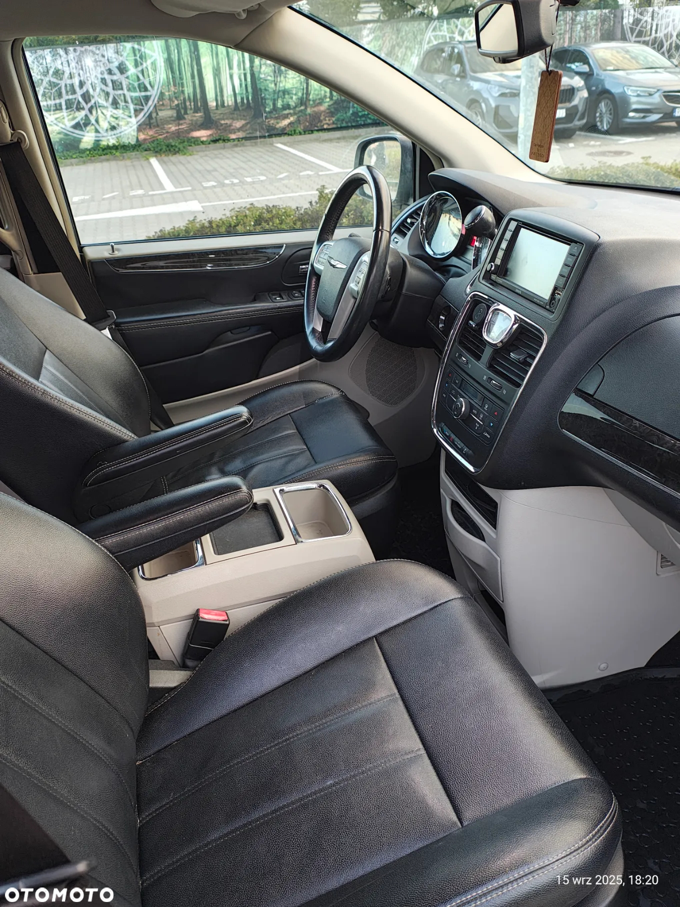 Chrysler Town & Country 3.6 Touring - 8