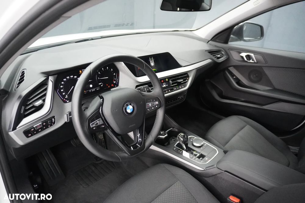 BMW Seria 1 118i Aut. - 10