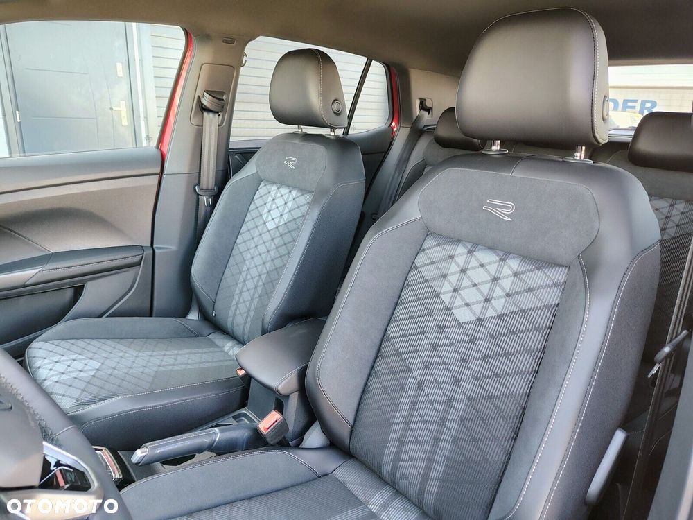 Volkswagen T-Cross 1.0 TSI R-Line Plus DSG - 13