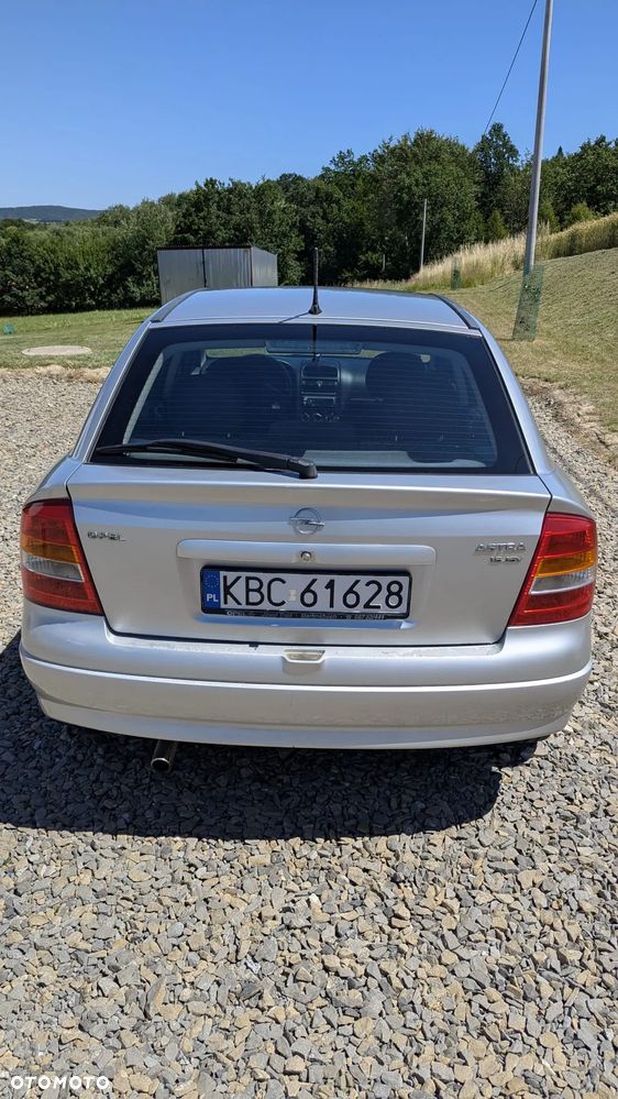 Opel Astra 1.6 16V 100 - 4