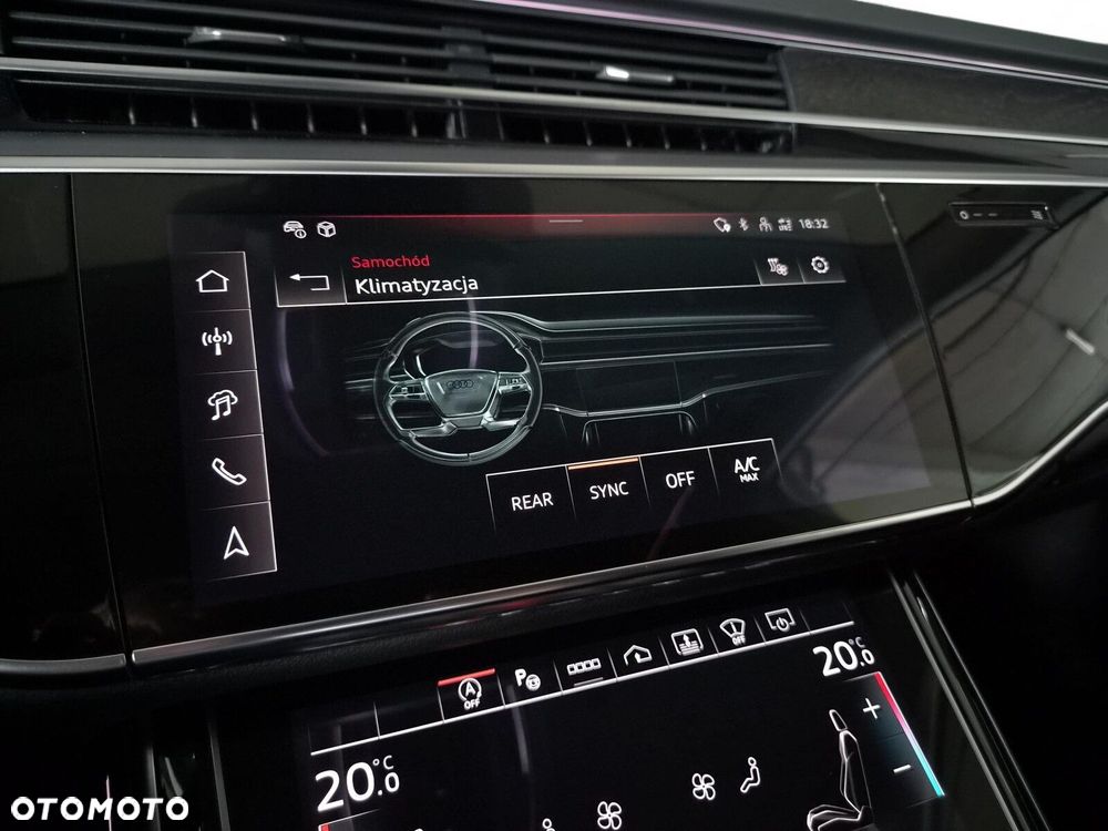 Audi A8 - 40