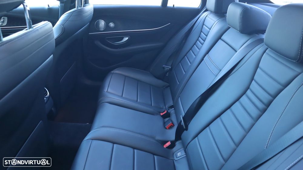 Mercedes-Benz E 300 de AMG Line - 29