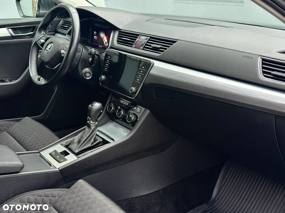 Skoda Superb 2.0 TSI Ambition DSG - 25