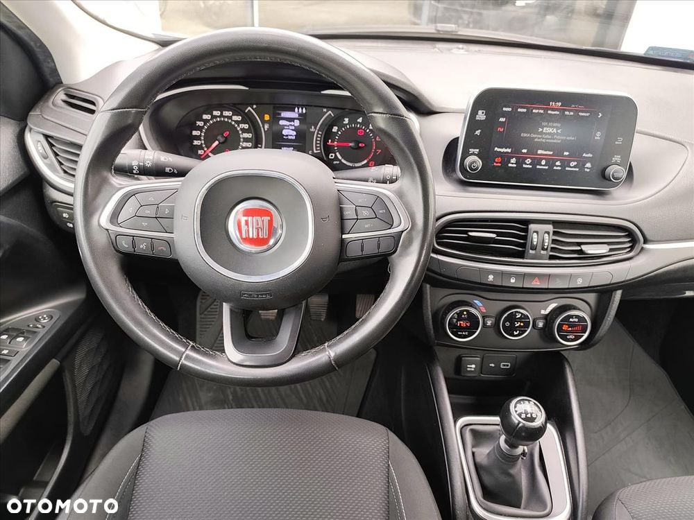 Fiat Tipo 1.4 16v Lounge EU6d - 8