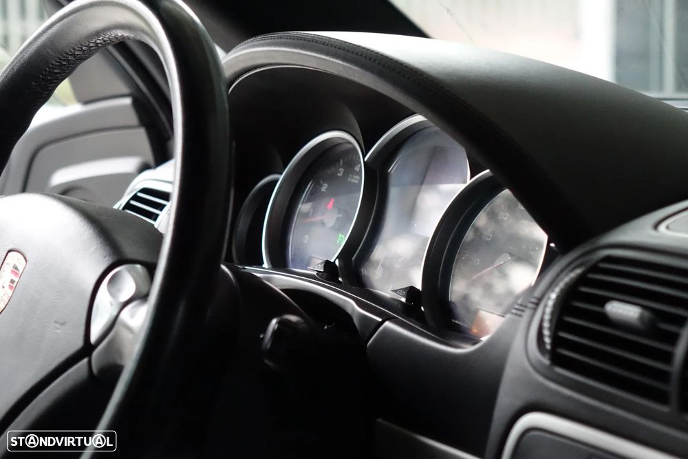 Porsche Cayenne S Tiptronic - 12