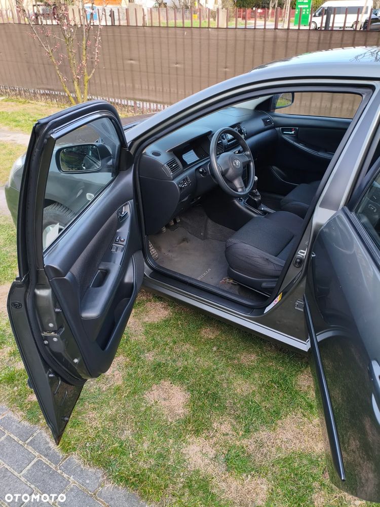 Toyota Corolla 1.4 D-4D Luna - 13