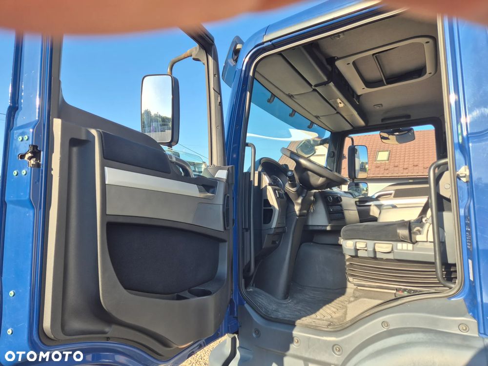 MAN TGM 18.290 Thermo King T-800r 2 zbiorniki z Niemiec 7.3m / 18 palet / winda i drzwi / OKAZJA - 35