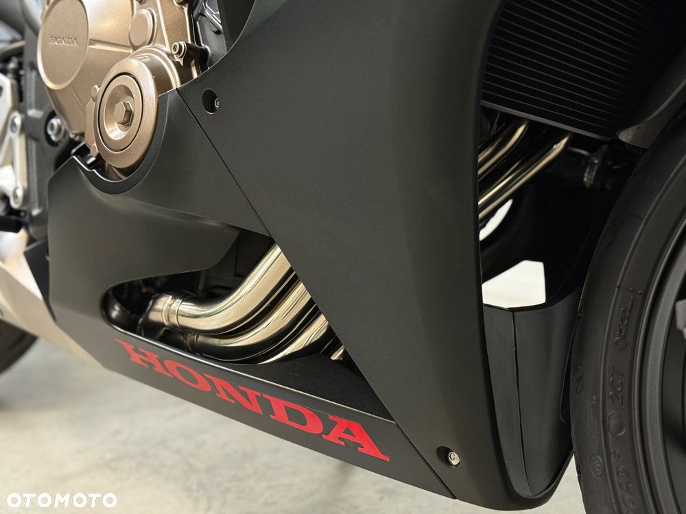 Honda CBR - 17