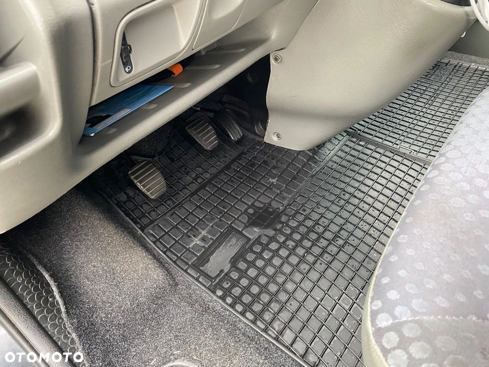 Opel Vivaro L2H1 2.9t - 23