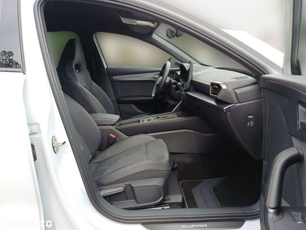 Cupra Formentor 1.5 eTSI mHEV DSG - 12