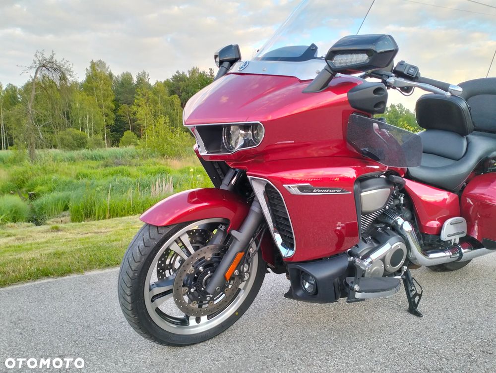 Yamaha Venture - 6