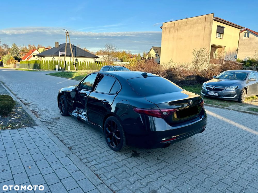Alfa Romeo Giulia 2.2 D Turbo Sprint - 6