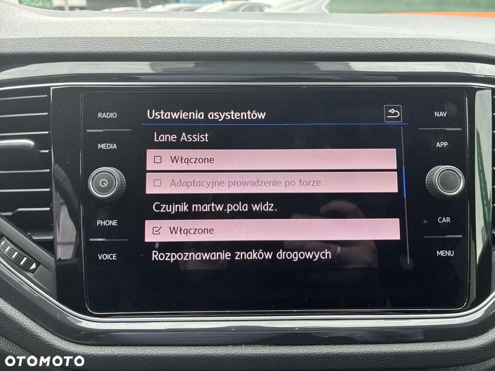 Volkswagen T-Roc - 32