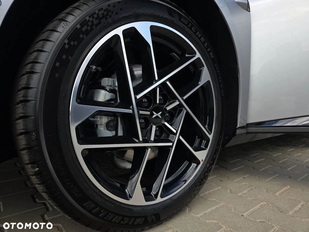 XPeng P7+ 74.9 kWh RWD Long Rage Pro - 19