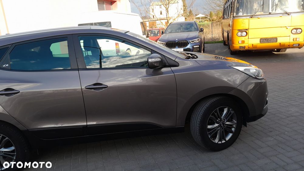 Hyundai ix35 1.7 CRDi 2WD blue Finale Gold - 21