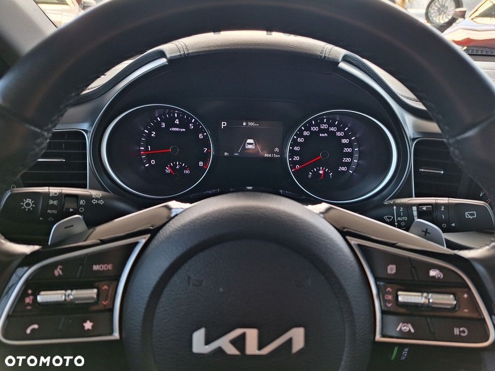 Kia Ceed 1.5 T-GDI M DCT - 24