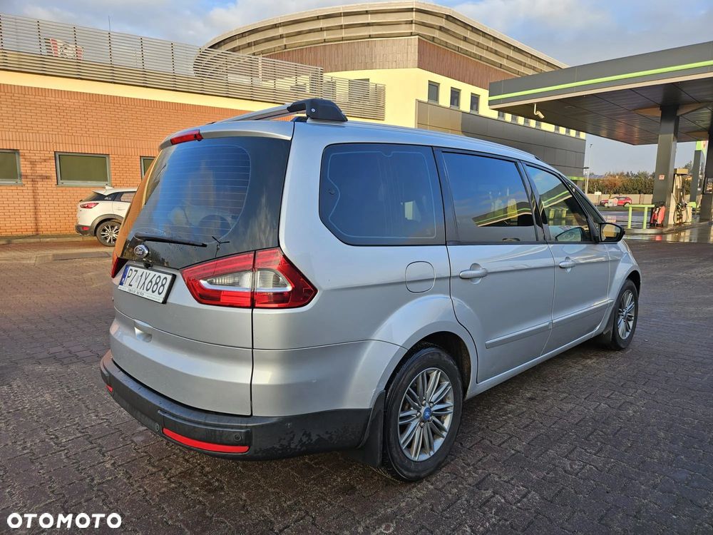 Ford Galaxy - 10