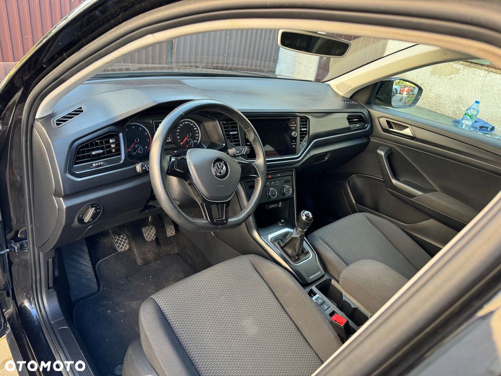 Volkswagen T-Roc - 11