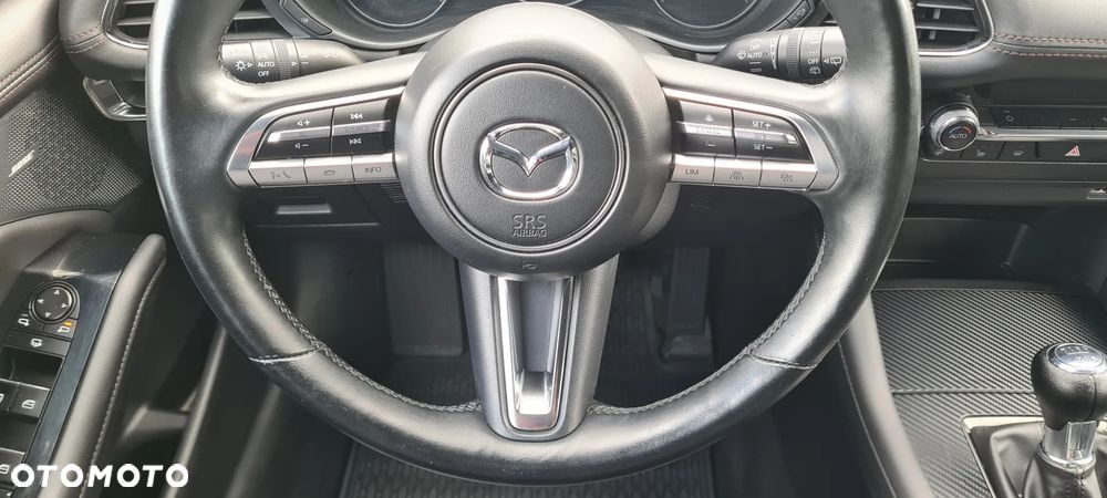 Mazda 3 e-SKYACTIV-G 122 M HYBRID HOMURA - 21