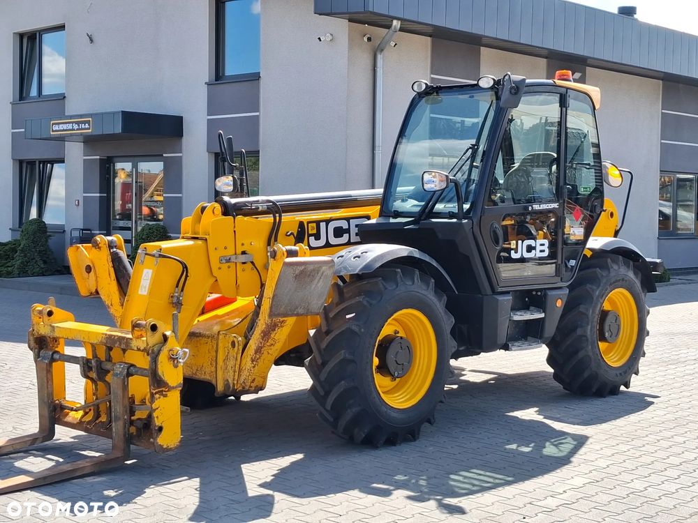 JCB 535 - 125 Hi Viz - 1