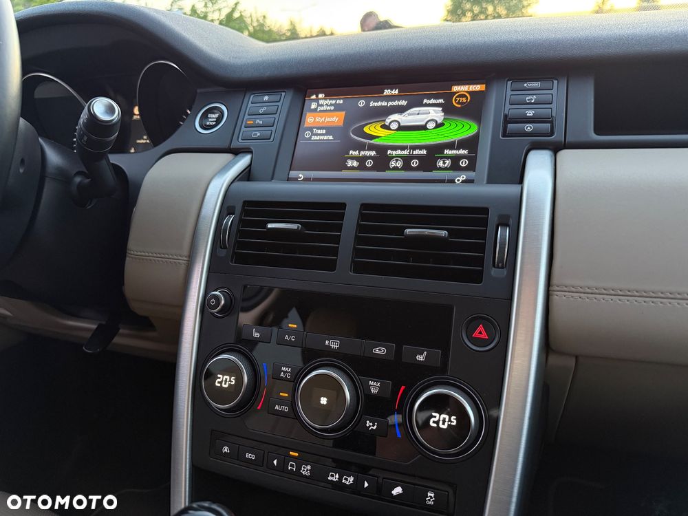 Land Rover Discovery Sport TD4 HSE - 16