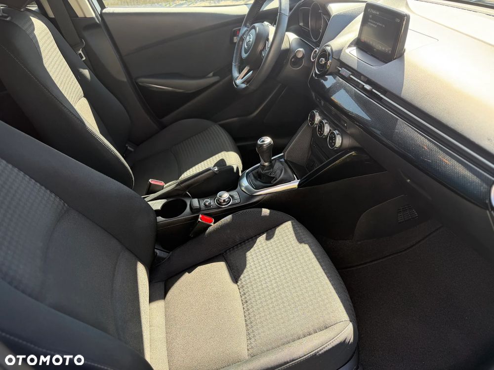 Mazda 2 - 6