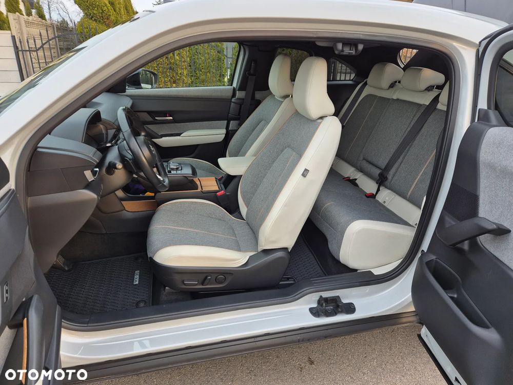 Mazda MX-30 e-SKYACTIV - 7